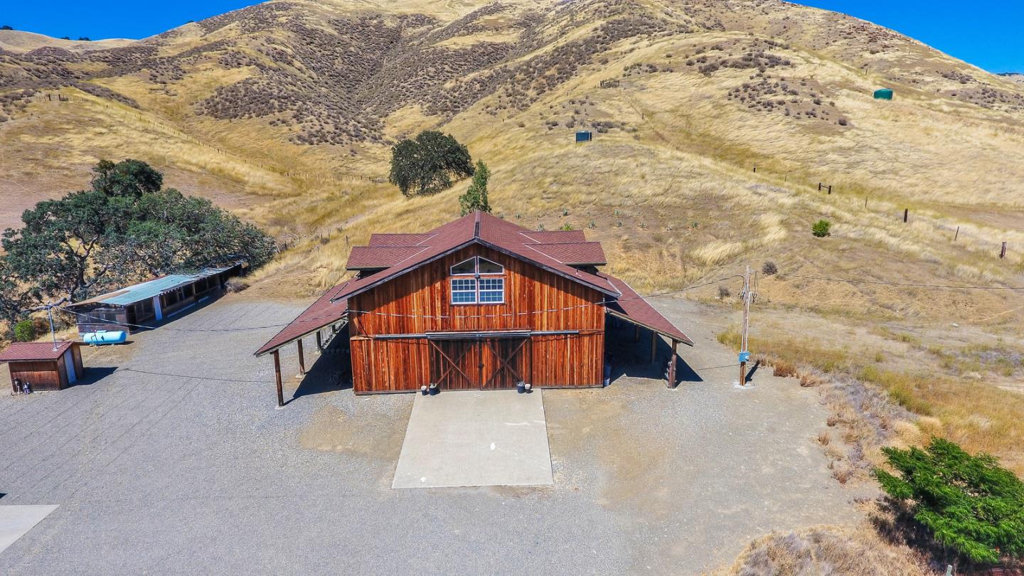 20334 Panoche Road Paicines, CA 95043 - Photo 31 of 44 Gallery Image 31