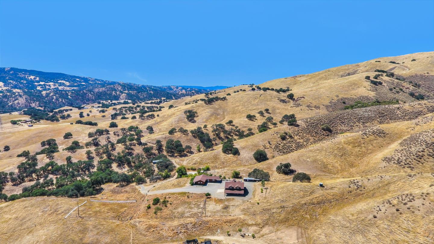 20334 Panoche Road Paicines, CA 95043 - Photo 33 of 44 Gallery Image 33