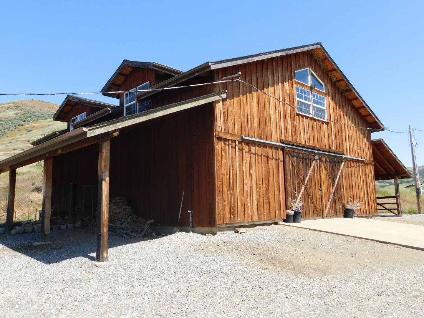 20334 Panoche Road Paicines, CA 95043 - Photo 6 of 44 Gallery Image 6