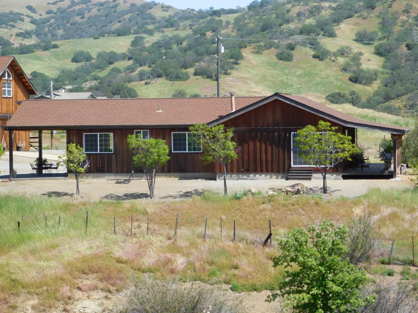 20334 Panoche Road Paicines, CA 95043 - Photo 8 of 44 Gallery Image 8