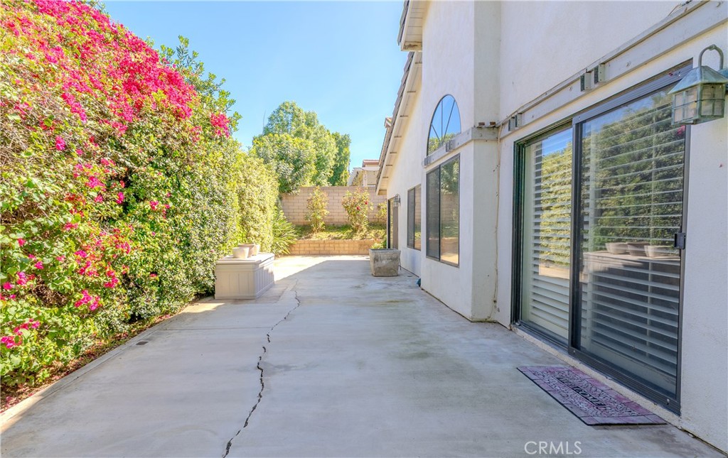 2667 Victoria Park Drive Riverside, CA 92506 - Photo 18 of 20