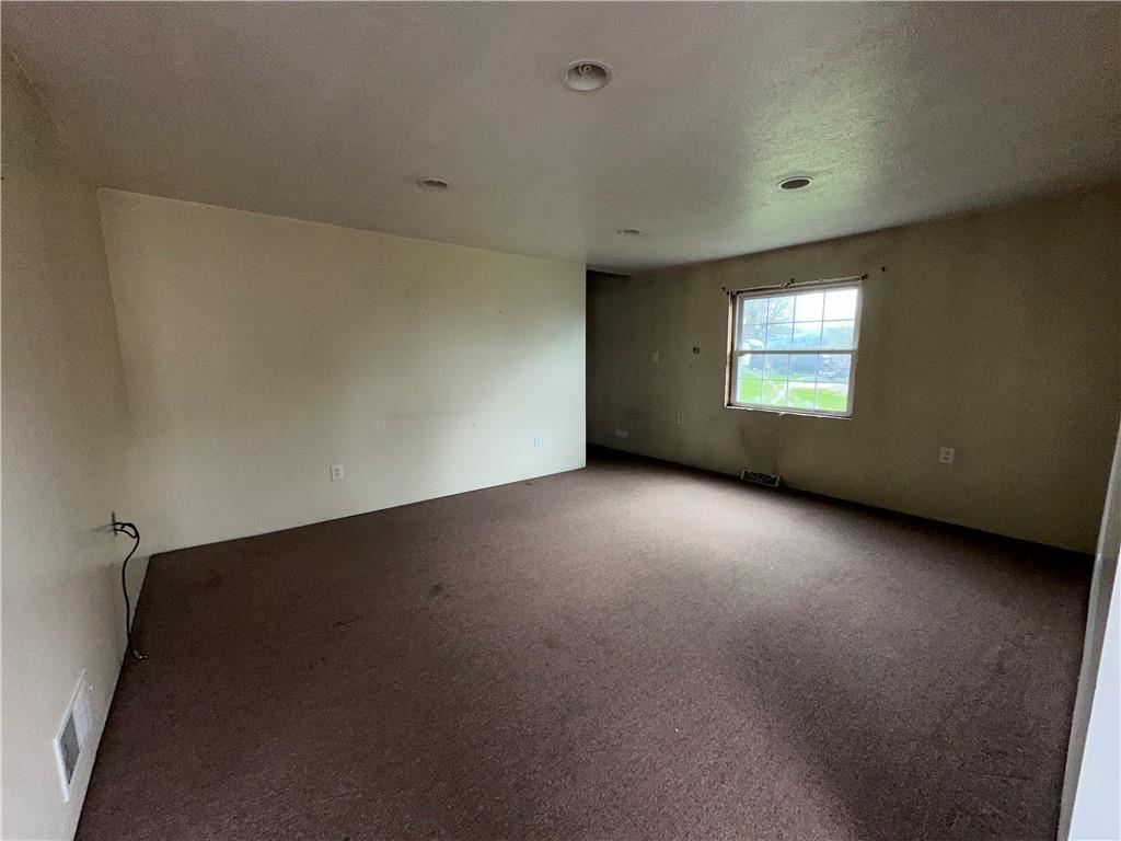 39 2nd Street Uniontown, PA 15401 - Photo 2 of 20