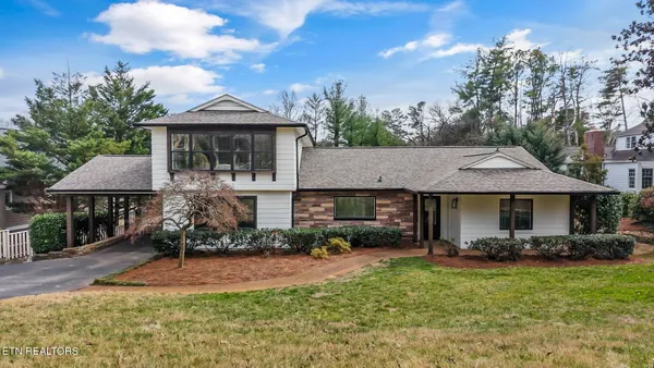 $1,425,000 | 6914 Stone Mill Drive, Knoxville, TN 37919