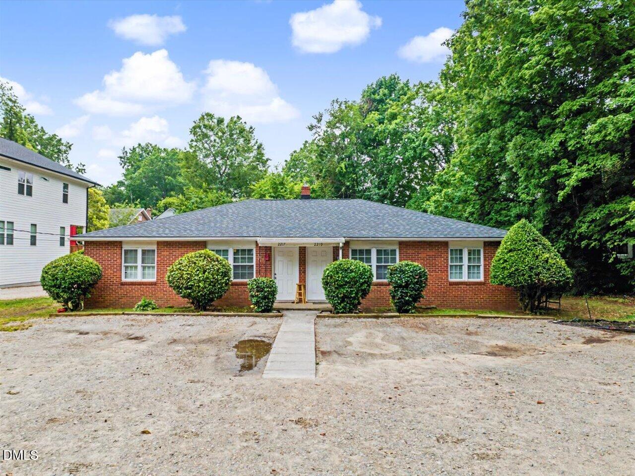 2217 Garden Place Raleigh, NC 27607 - Photo 4 of 39