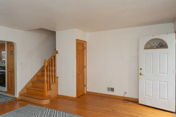 $325,000 | 4304 Arthur Avenue, Brookfield, IL 60513