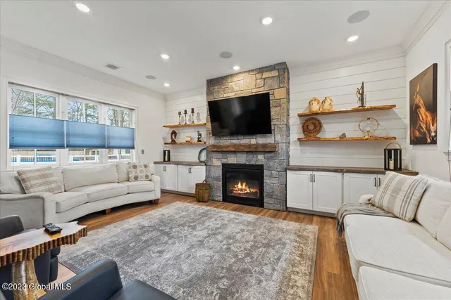 $45,000 | 379 Caroline Street, Saratoga Springs, NY 12866