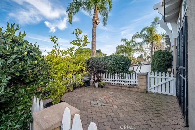 a view of a terrace with sitting area