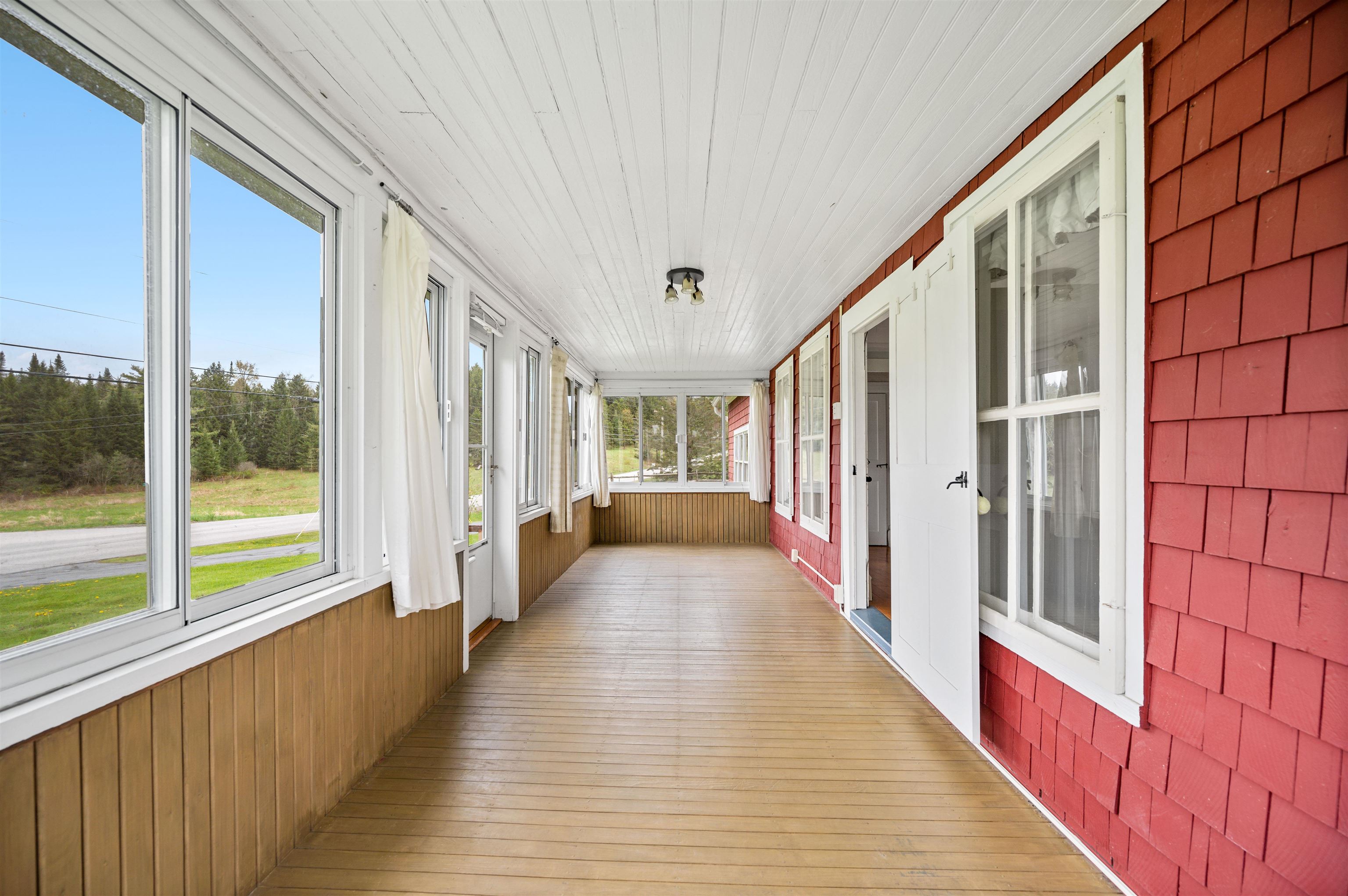 1402 Randolph Road Morristown, VT 05661 - Photo 18 of 37