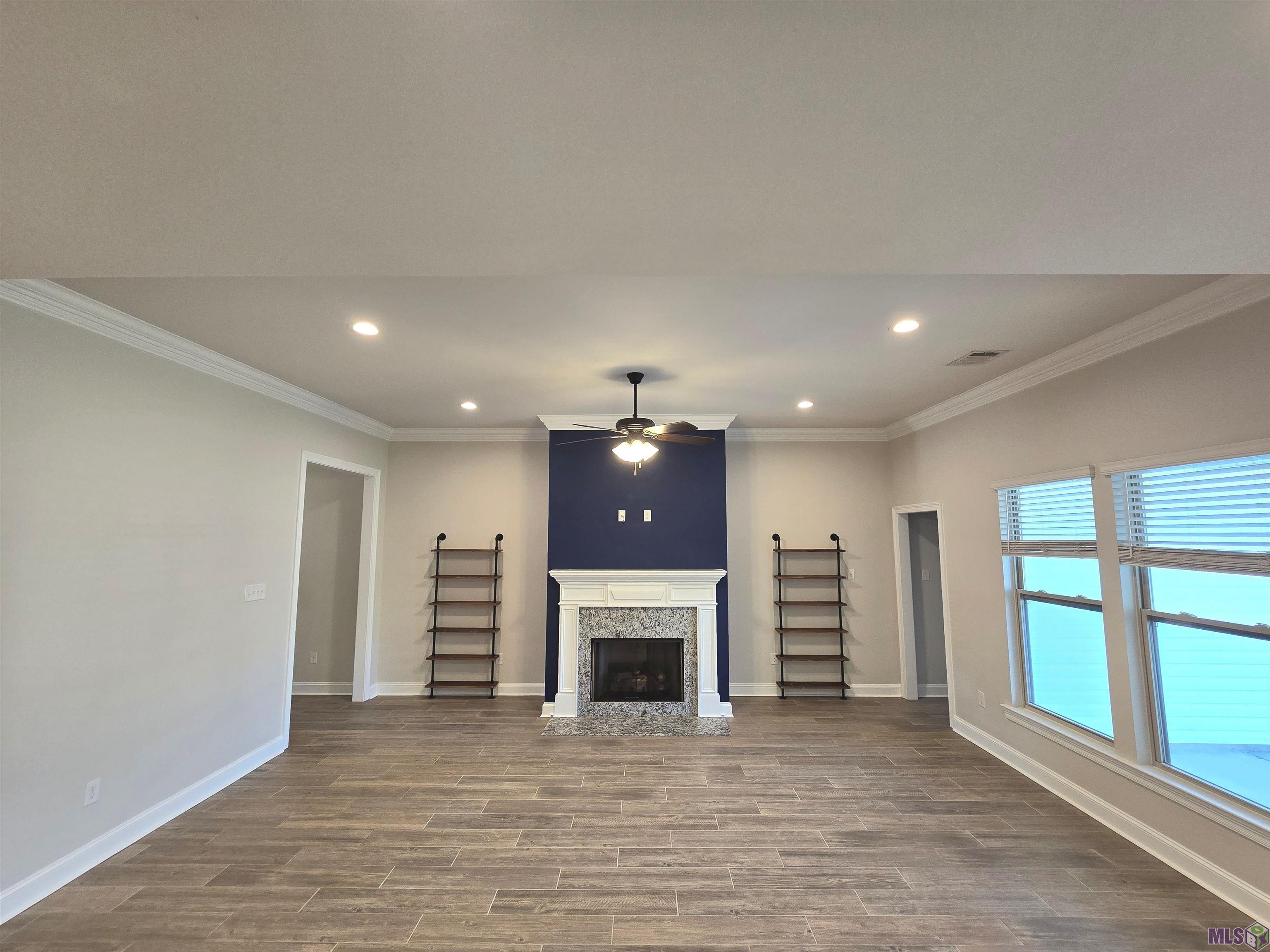 6251 Lake Edge Drive Baton Rouge, LA 70820 - Photo 2 of 21