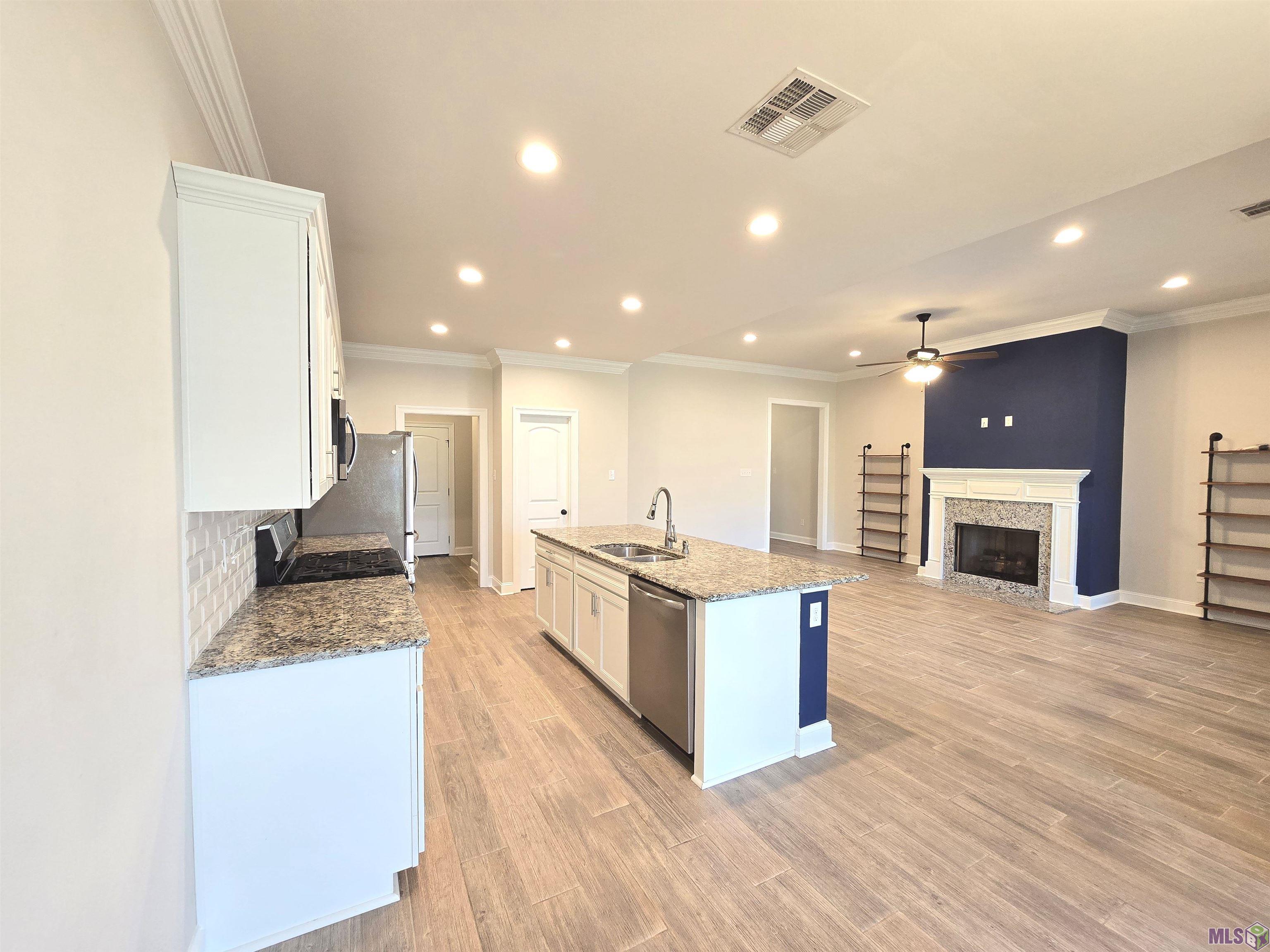 6251 Lake Edge Drive Baton Rouge, LA 70820 - Photo 6 of 21