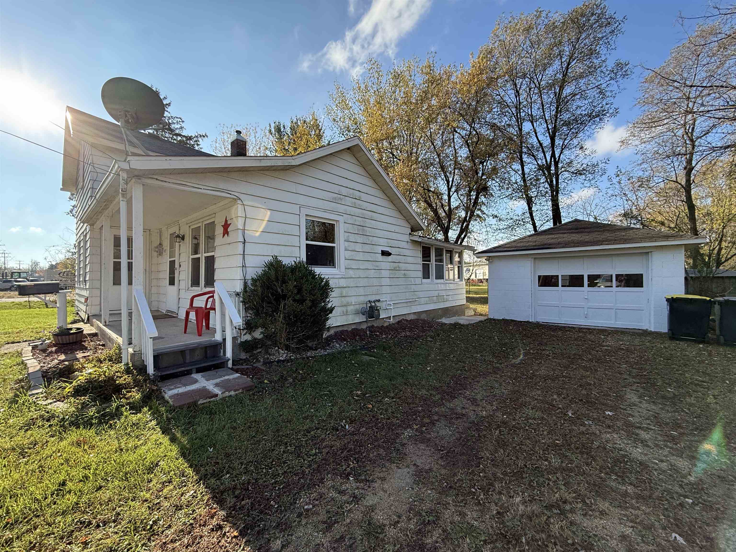 447 West State Street New Lisbon, WI 53950 - Photo 2 of 23