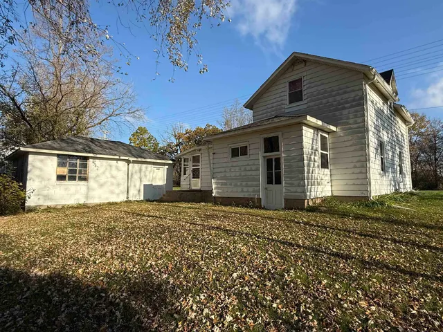 $180,000 | 447 West State Street, New Lisbon, WI 53950