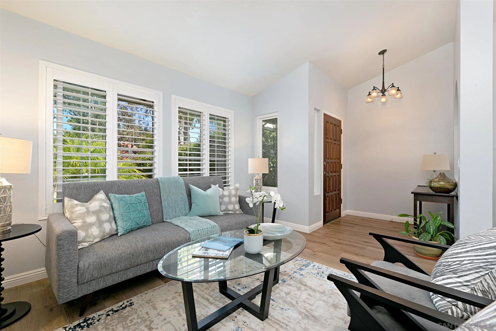574 Gardendale Road Encinitas, CA 92024 - Photo 5 of 53 a living room with furniture and a window
