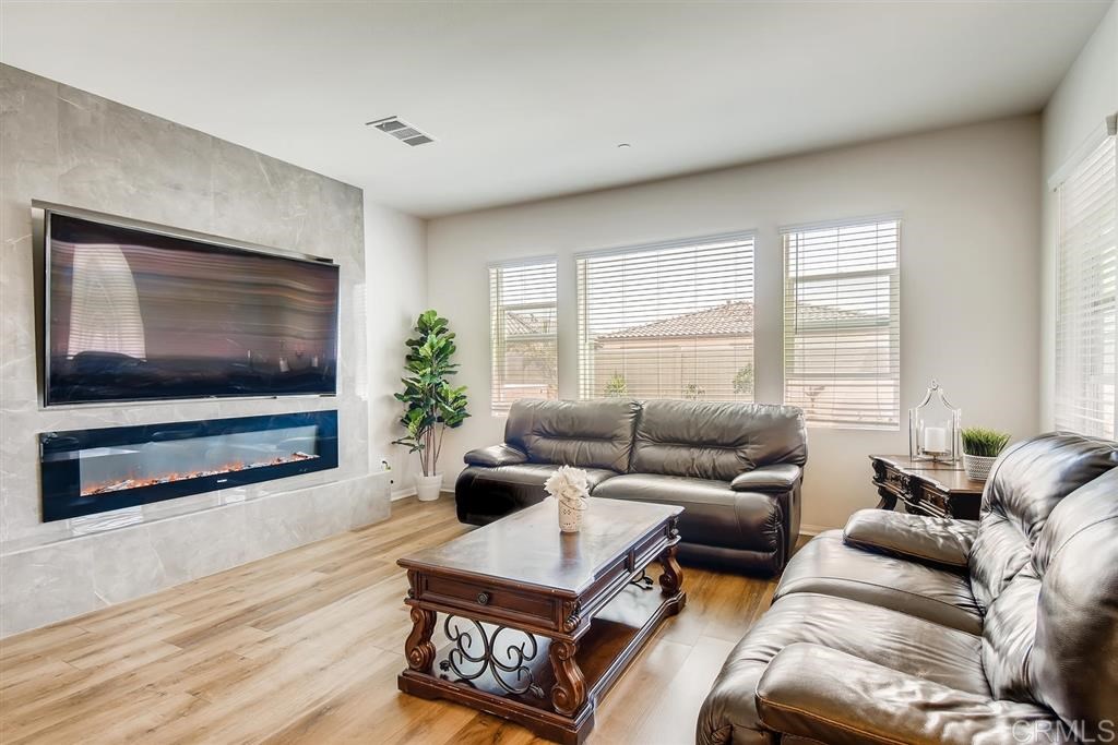 1258 Idanan Road Chula Vista, CA 91913 - Photo 5 of 25 Gallery Image 5