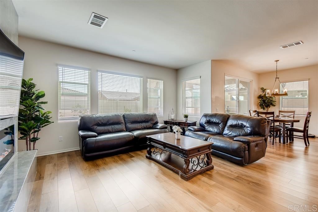 1258 Idanan Road Chula Vista, CA 91913 - Photo 6 of 25 Gallery Image 6