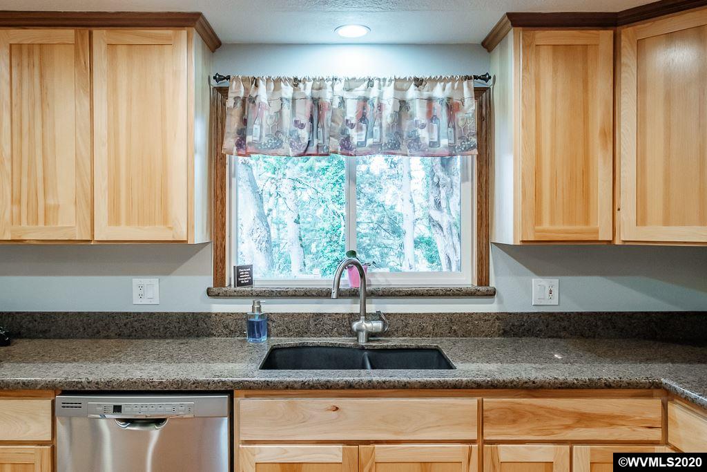 12752 Centerwood Road Southeast Jefferson, OR 97352 - Photo 14 of 42 Gallery Image 14