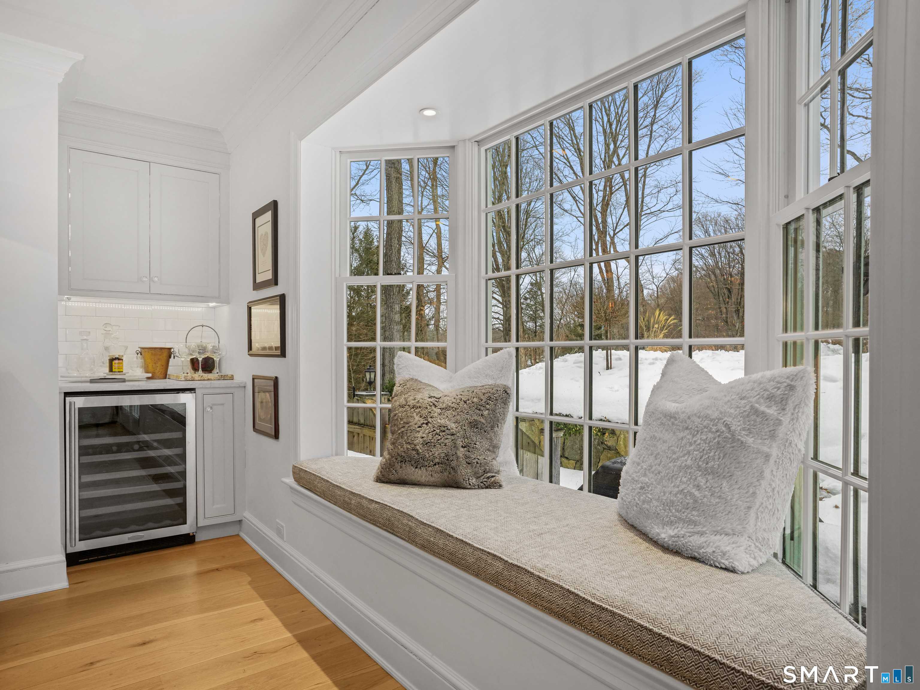 250 Ivy Hill Road Ridgefield, CT 06877 - Photo 19 of 45 a living room with furniture and windows