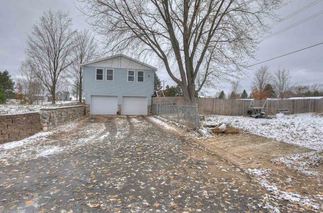 4160 Vance Road Traverse City, MI 49685 - Photo 4 of 28 1869935-3.JPG