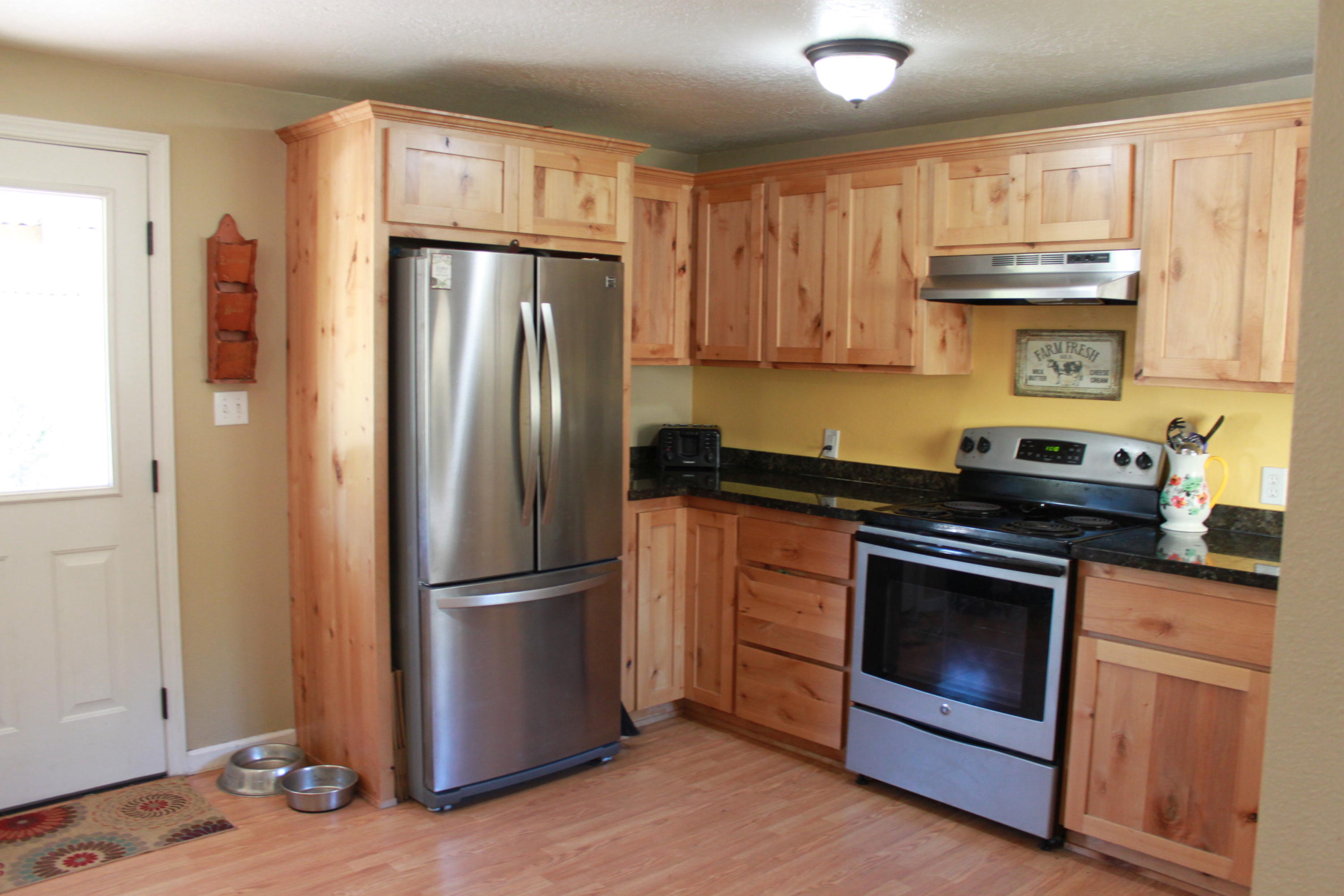 361 Homewood Road Grants Pass, OR 97527 - Photo 9 of 22 IMG_1383