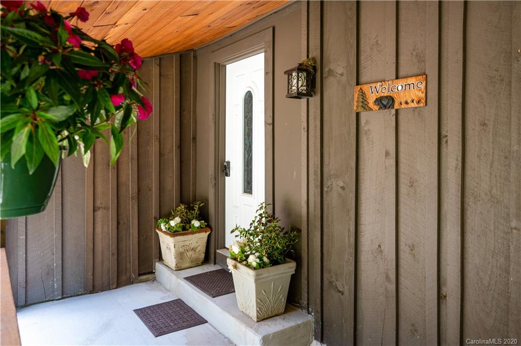 186 Jarrett Road Rosman, NC 28772 - Photo 3 of 34 Gallery Image 3