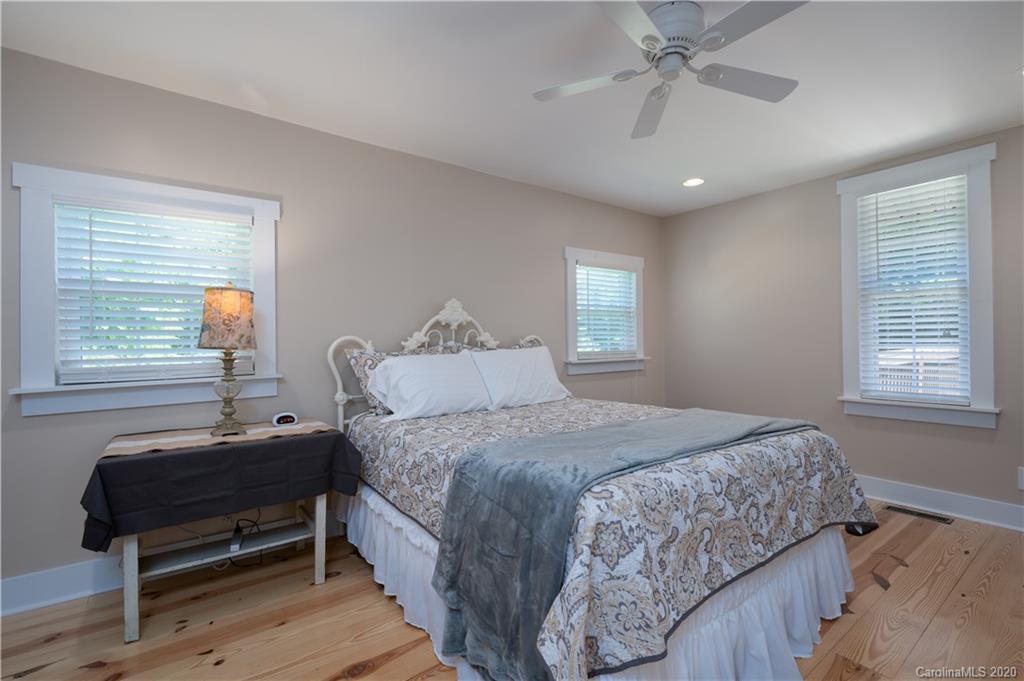 186 Jarrett Road Rosman, NC 28772 - Photo 22 of 34 Gallery Image 22