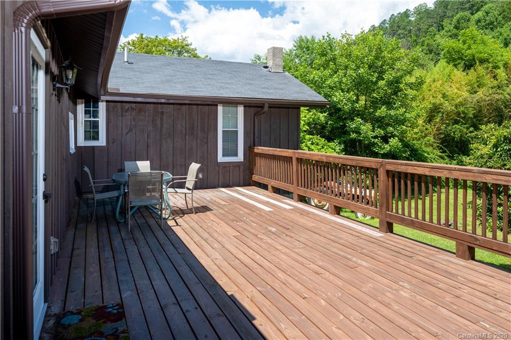 186 Jarrett Road Rosman, NC 28772 - Photo 24 of 34 Gallery Image 24