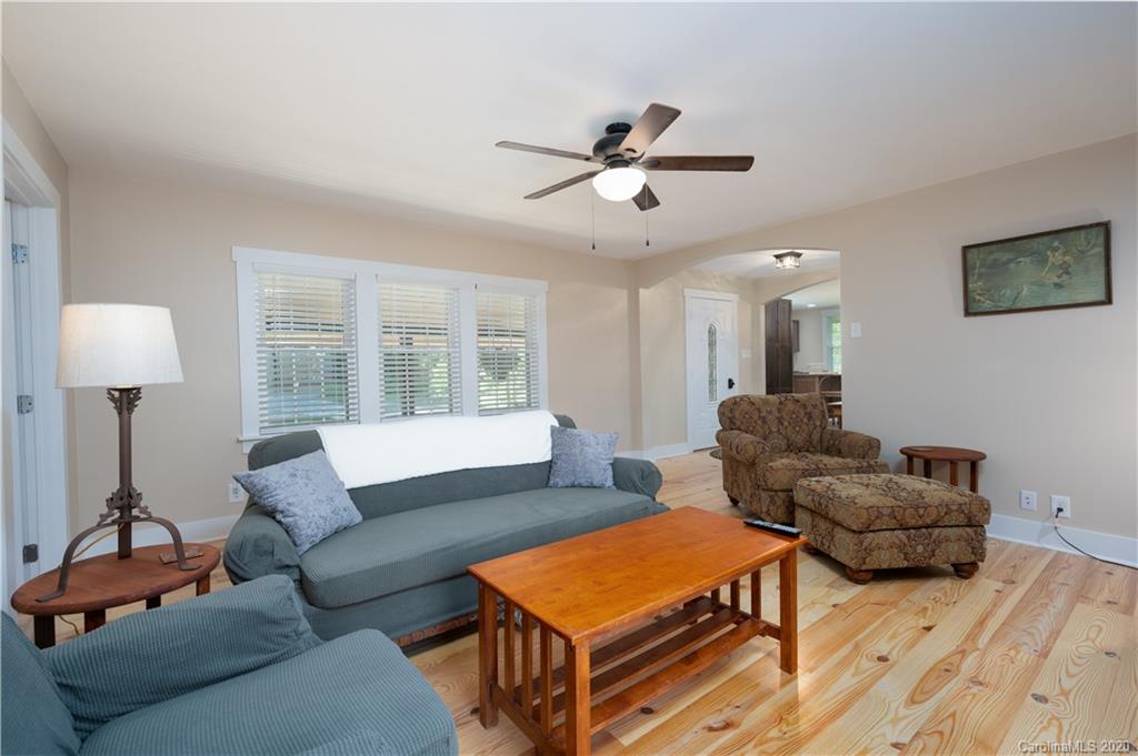 186 Jarrett Road Rosman, NC 28772 - Photo 8 of 34 Gallery Image 8