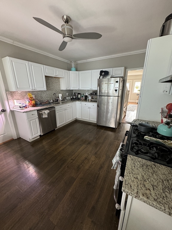97 Court Road, Unit 2 Winthrop, MA 02152 - Photo 3 of 19