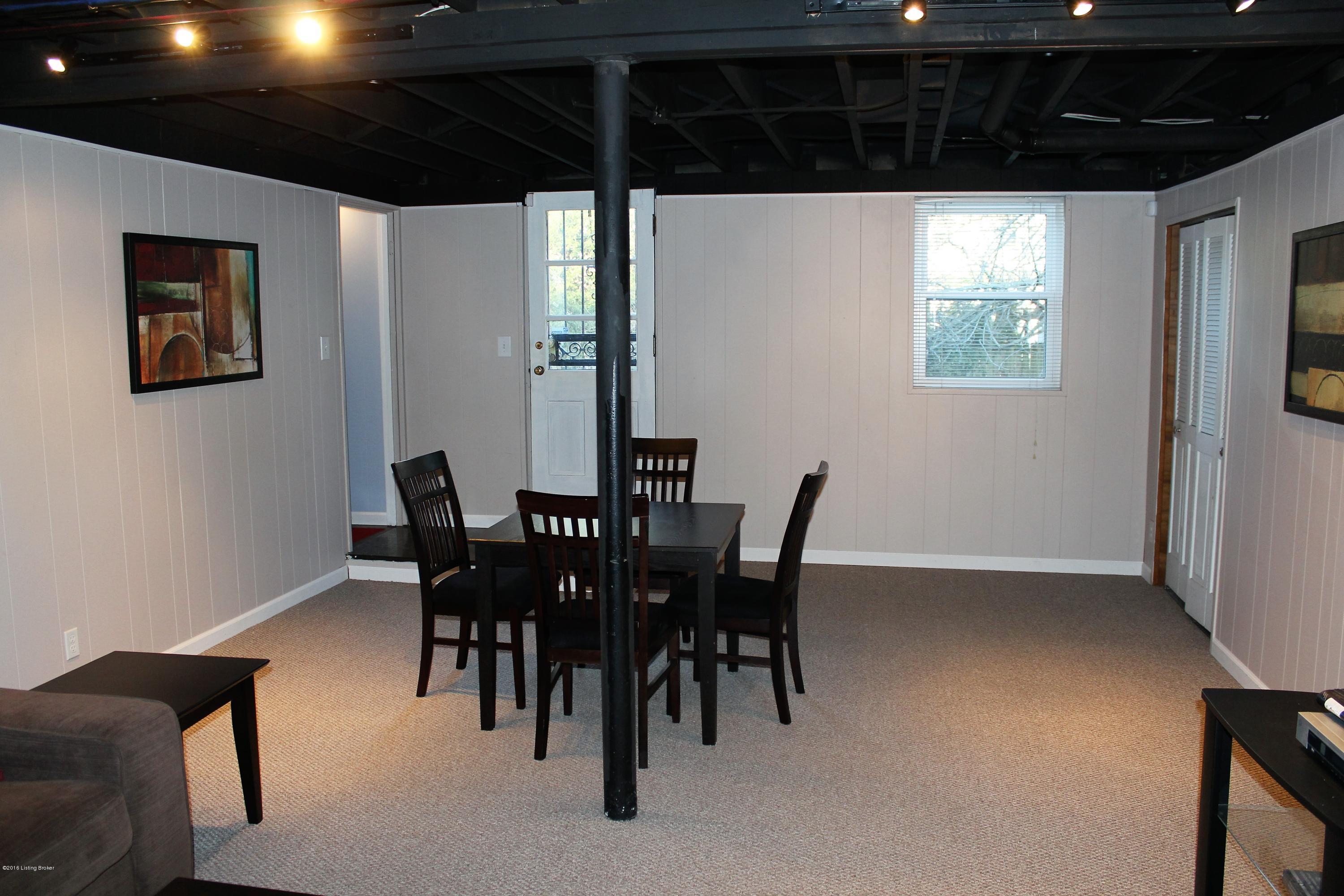 1853 Gresham Road Louisville, KY 40205 - Photo 16 of 24 IMG_4292