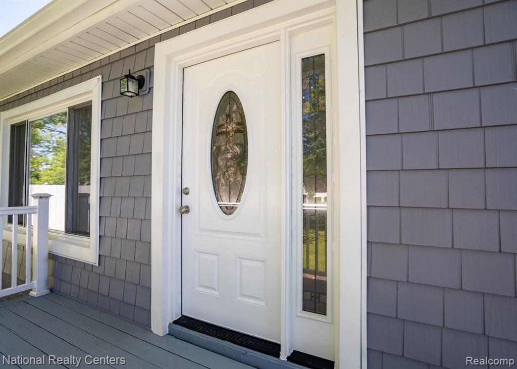 2879 Corinthia Drive Rochester Hills, MI 48309 - Photo 6 of 39