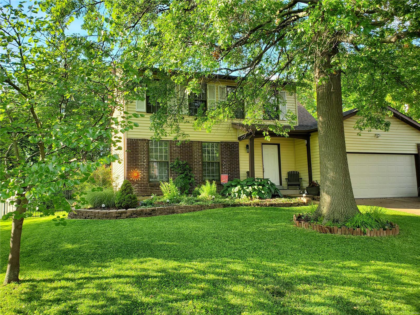 607 Sappington Barracks Road St. Louis, MO 63125 - Photo 1 of 22