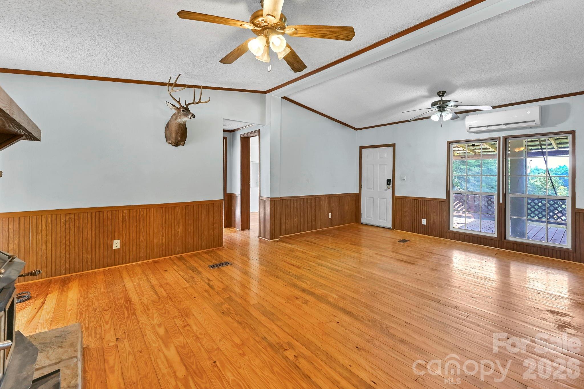 284 Paul Gosnell Road Marshall, NC 28753 - Photo 5 of 23