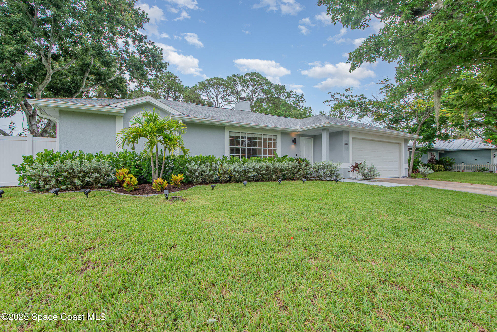 1219 Wing Road Southwest Palm Bay, FL 32908 - Photo 31 of 34 Mature Landscaping