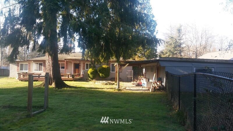 12003 East Gibson Road Everett, WA 98204 - Photo 5 of 25