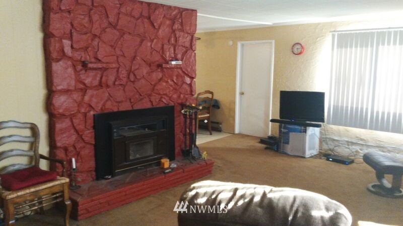 12003 East Gibson Road Everett, WA 98204 - Photo 10 of 25