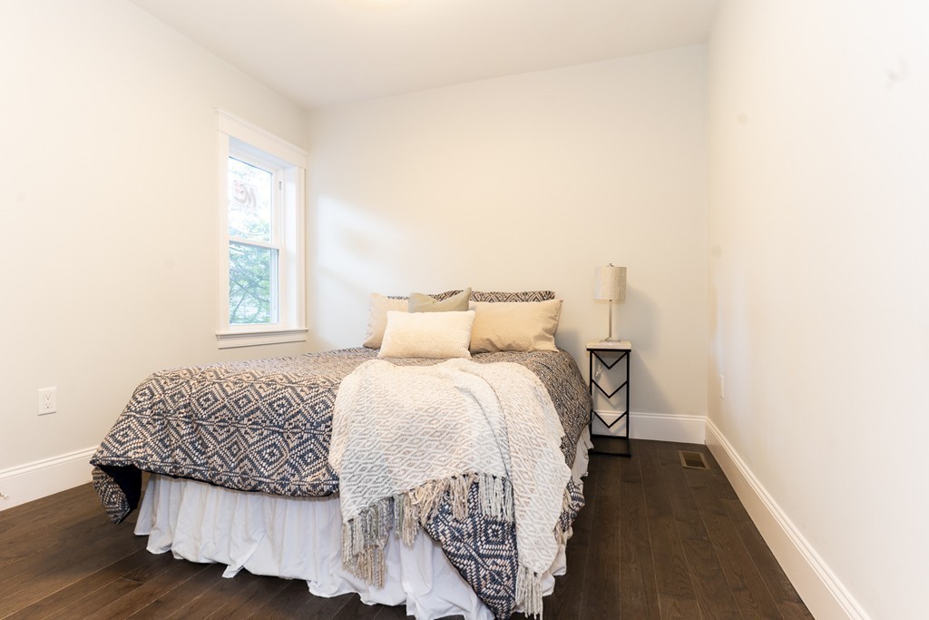 116 Porter Street, Unit 1 Somerville, MA 02143 - Photo 7 of 26