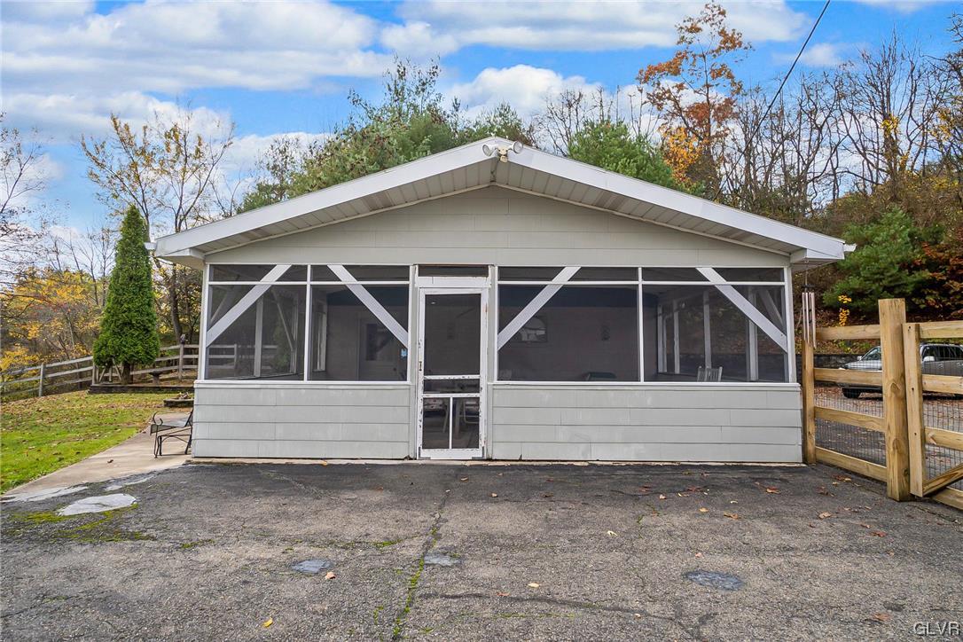 3940 Fireline Road Palmerton, PA 18071 - Photo 8 of 50 Gallery Image 8