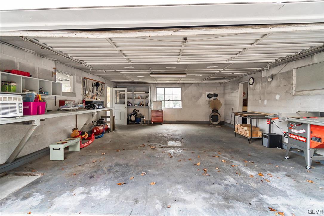 3940 Fireline Road Palmerton, PA 18071 - Photo 10 of 50 Gallery Image 10