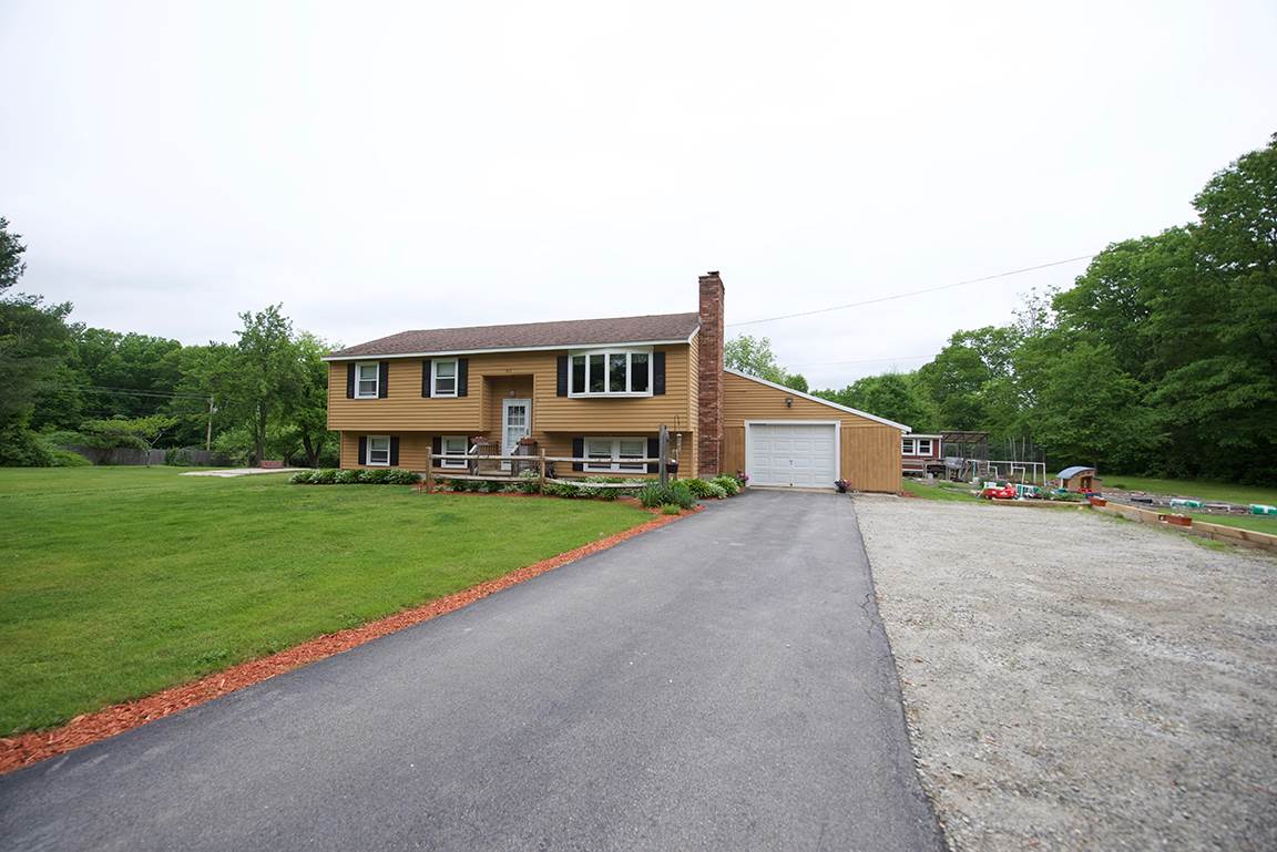 513 Patten Hill Road Candia, NH 03034 - Photo 3 of 38