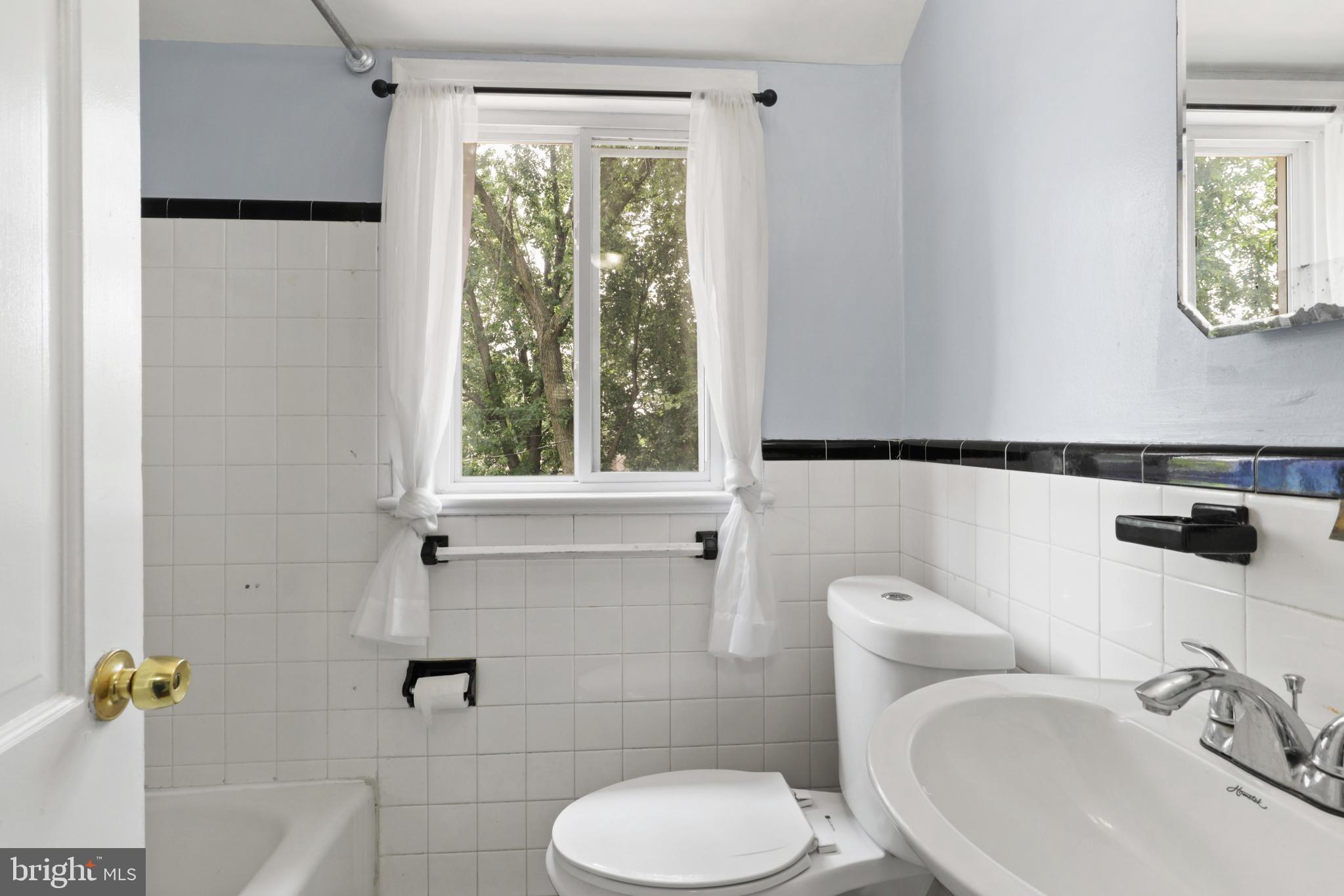 206 South Glebe Road Arlington, VA 22204 - Photo 20 of 43