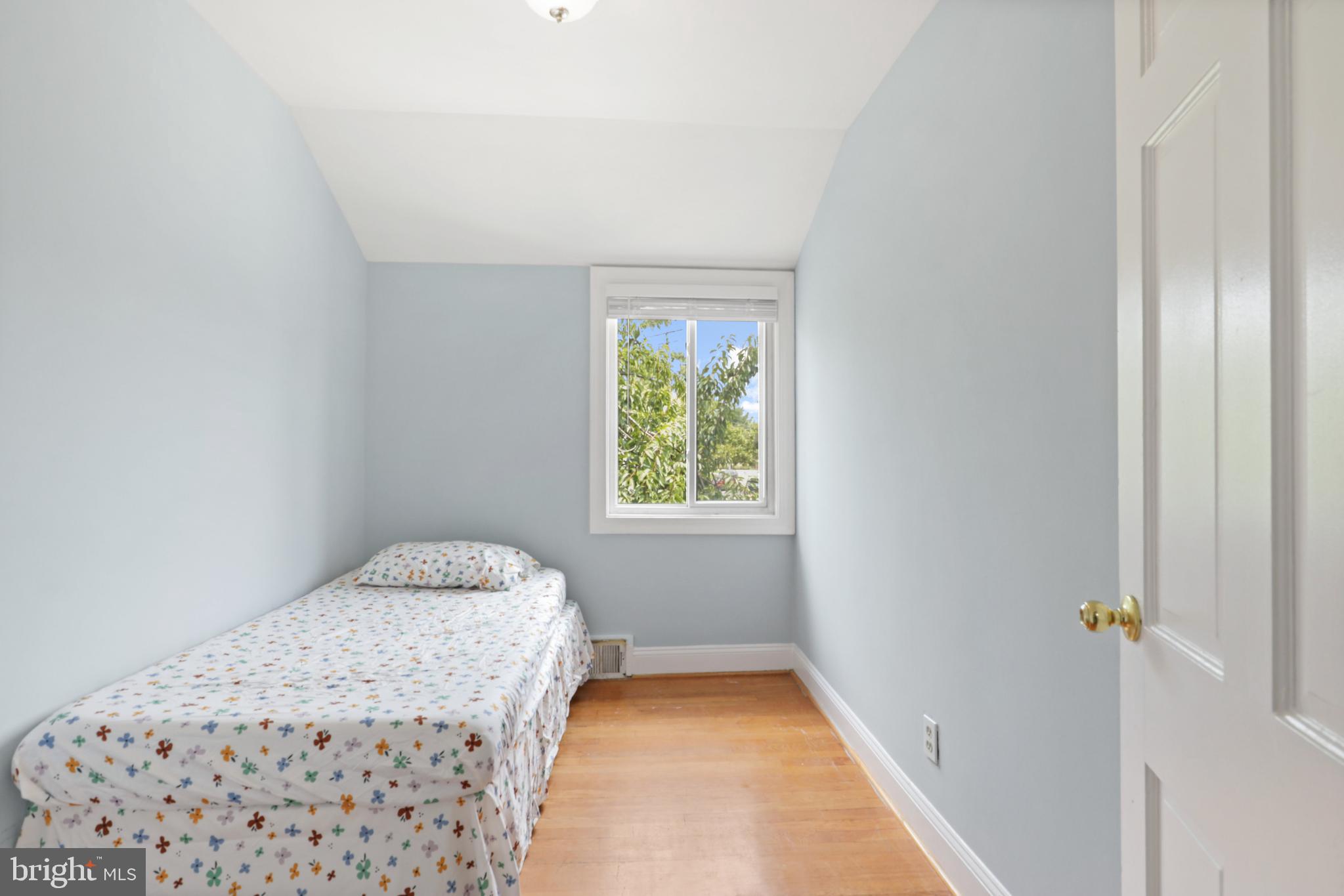206 South Glebe Road Arlington, VA 22204 - Photo 25 of 43