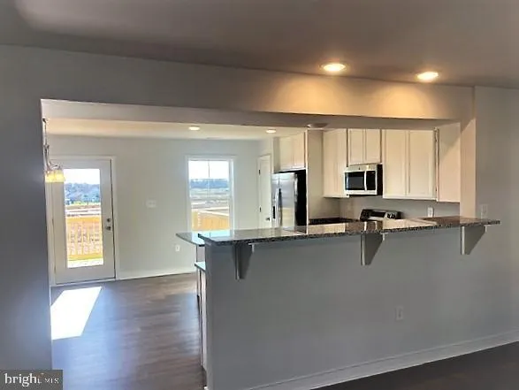 $2,100 | 140 Olga Drive, Martinsburg, WV 25403