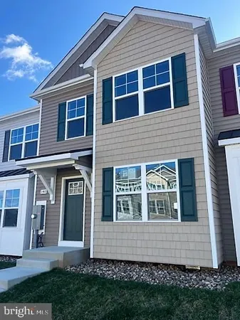 $2,100 | 140 Olga Drive, Martinsburg, WV 25403