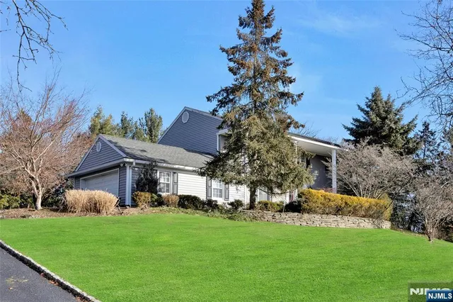 $1,588,950 | 44 Blueberry Drive, Woodcliff Lake, NJ 07677