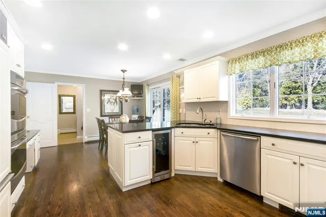 $1,588,950 | 44 Blueberry Drive, Woodcliff Lake, NJ 07677