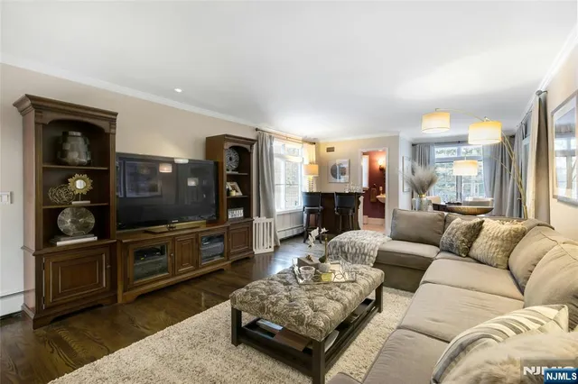 $1,588,950 | 44 Blueberry Drive, Woodcliff Lake, NJ 07677