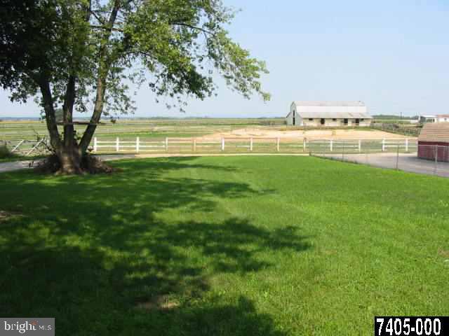2902 Hanover Pike Hanover, PA 17331 - Photo 3 of 15 Gallery Image 3