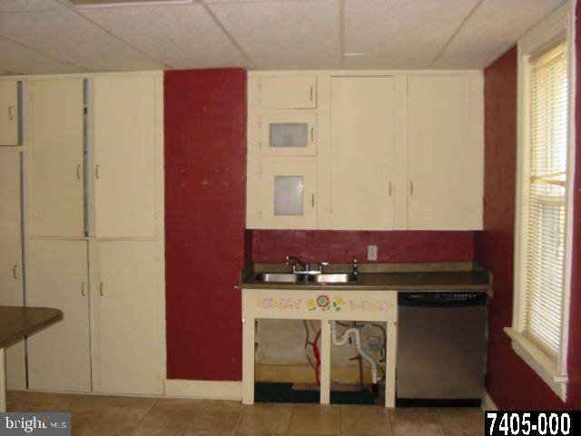 2902 Hanover Pike Hanover, PA 17331 - Photo 7 of 15 Gallery Image 7