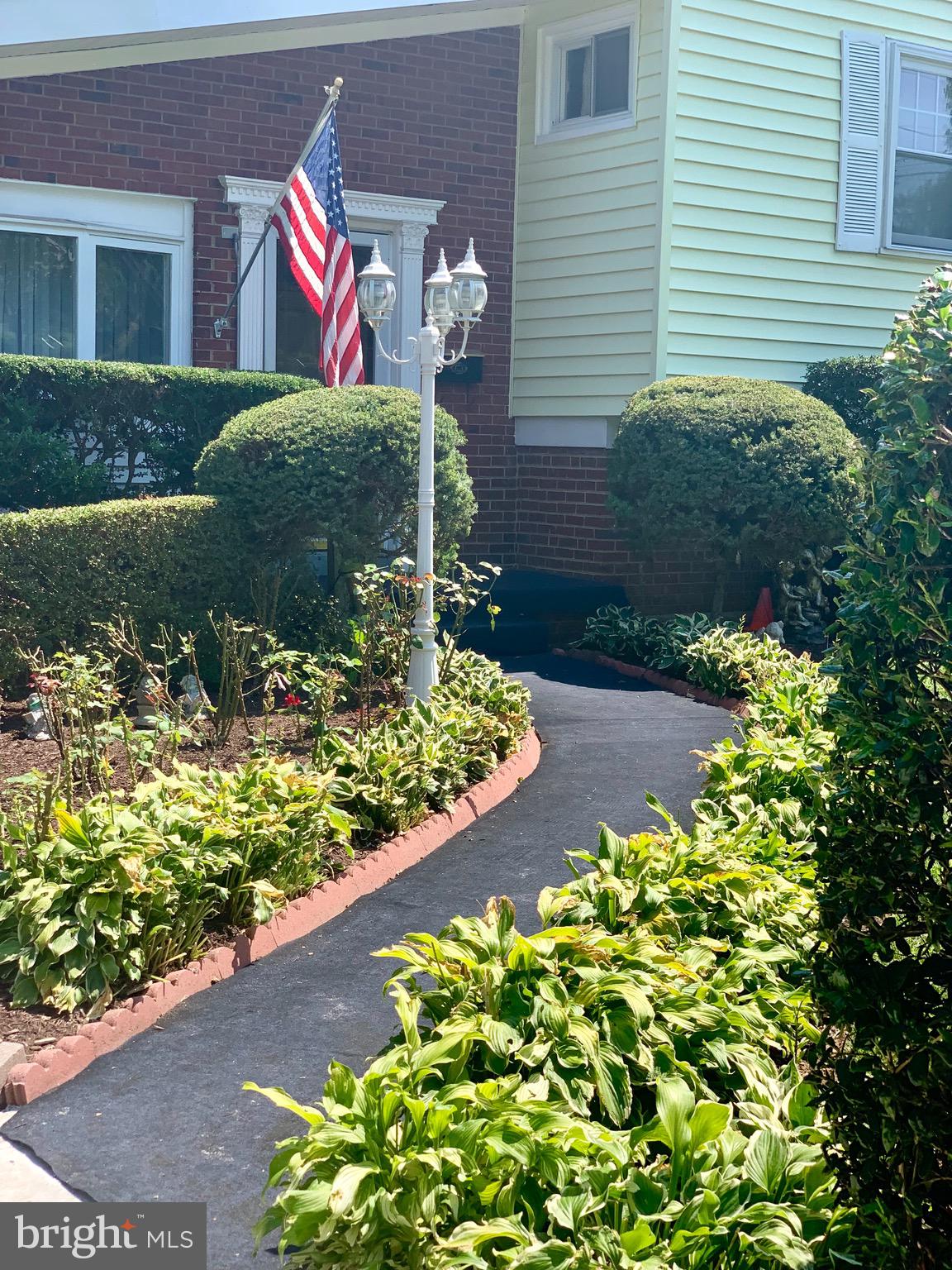 13007 Matey Road Silver Spring, MD 20906 - Photo 2 of 50 Beautiful walk way to front door