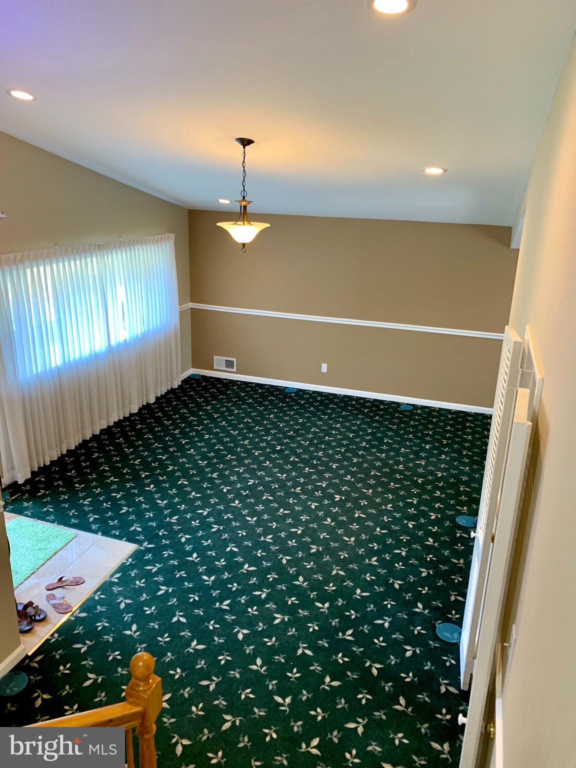 13007 Matey Road Silver Spring, MD 20906 - Photo 7 of 50 View of living room from upper level